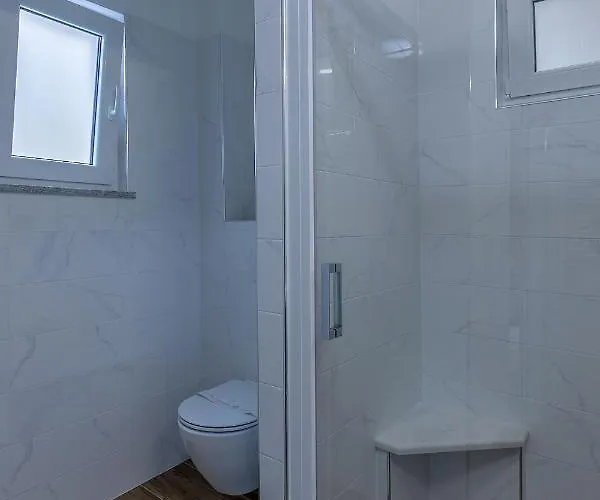 Arena Blue Dream - Modern With Terrace * 풀라