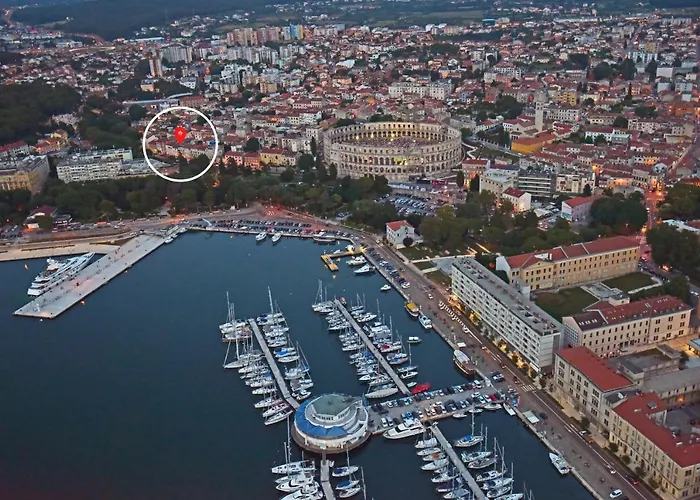 Arena Blue Dream - Modern With Terrace *